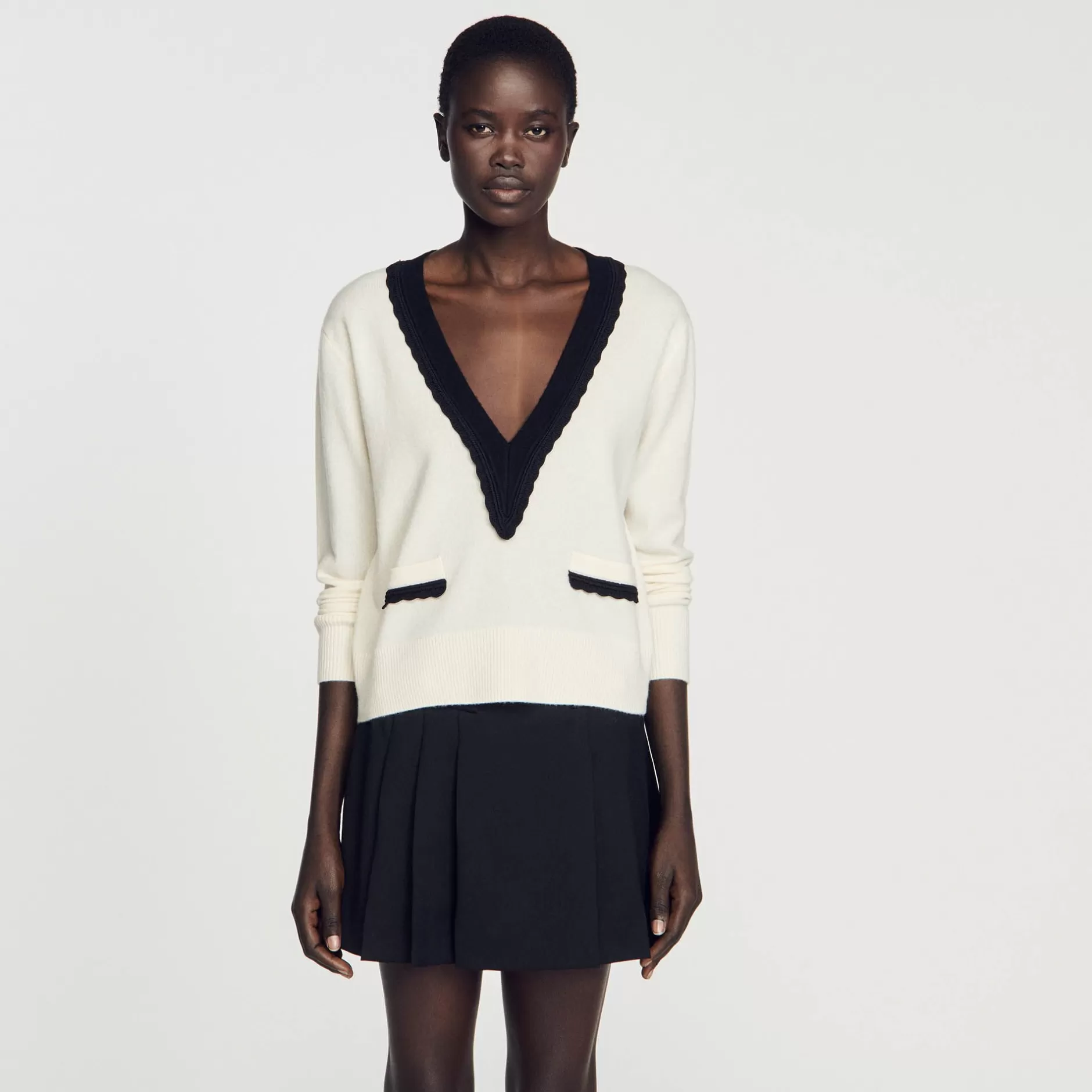 Cheap Sandro Pull Col V Bicolore En Laine Ecru