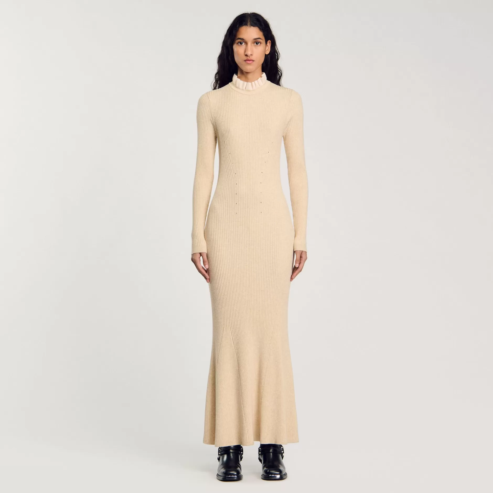 Discount Sandro Robe Longue En Maille Beige