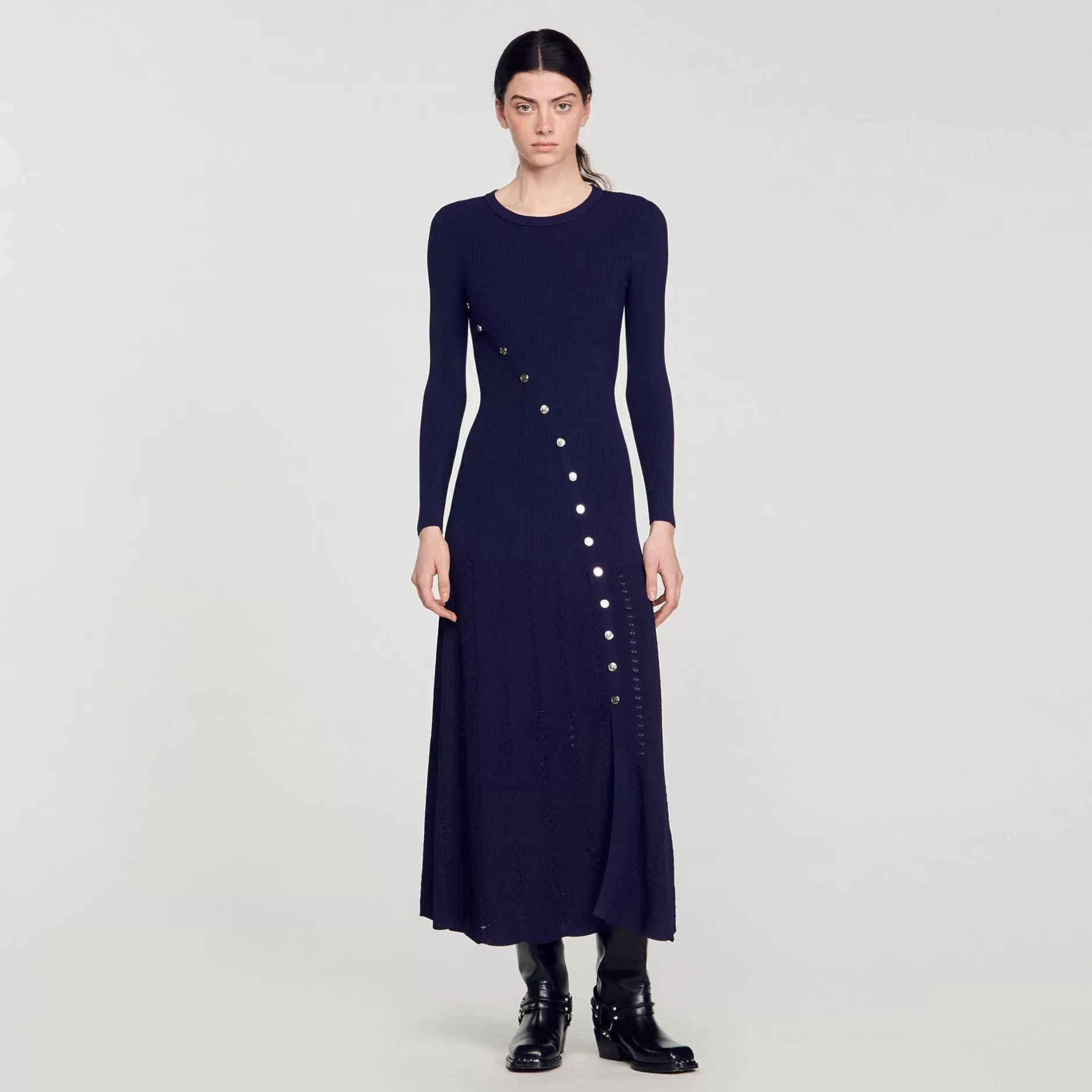 Shop Sandro Robe Midi En Maille Bleu marine