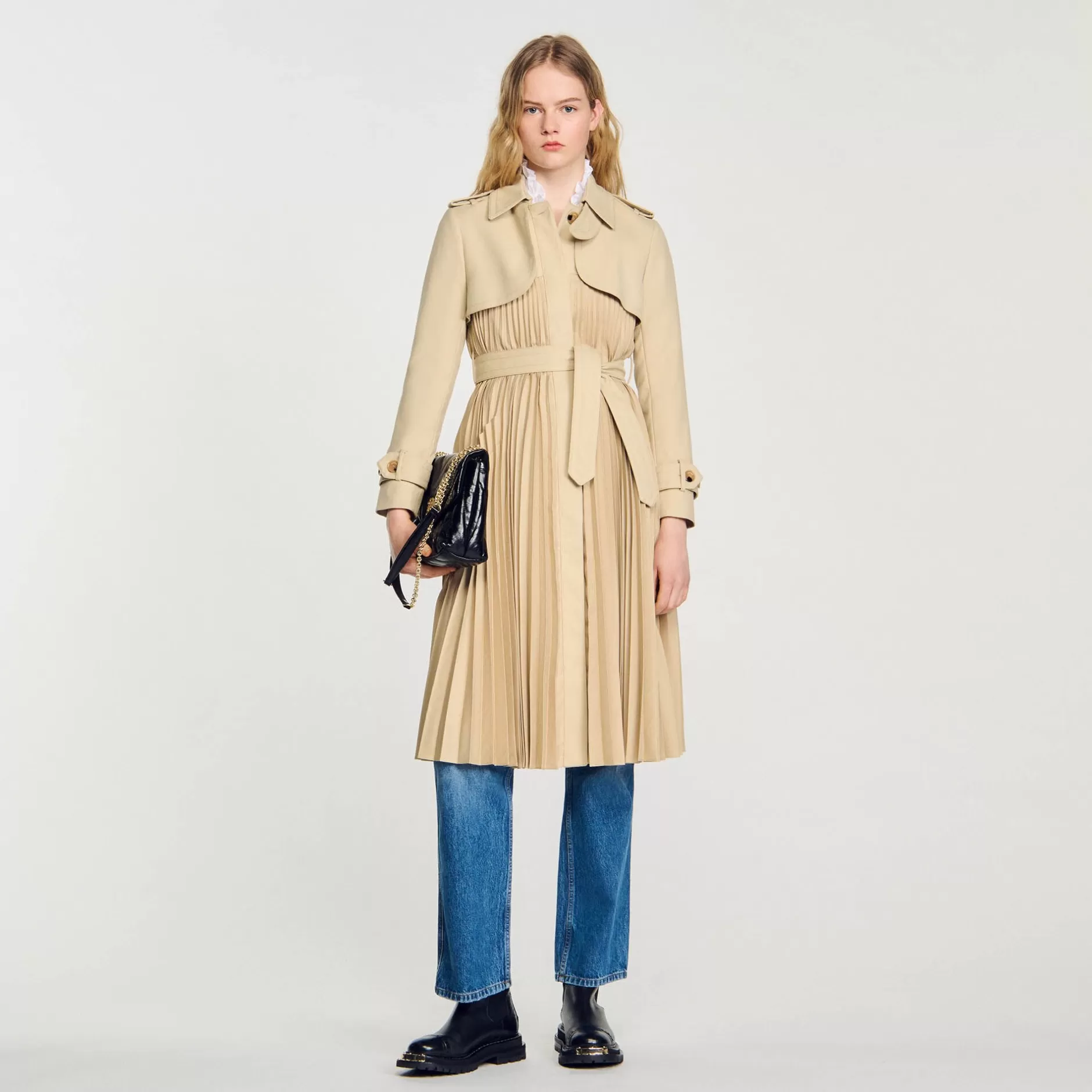 Shop Sandro Trench Plissé à Ceinturer Beige